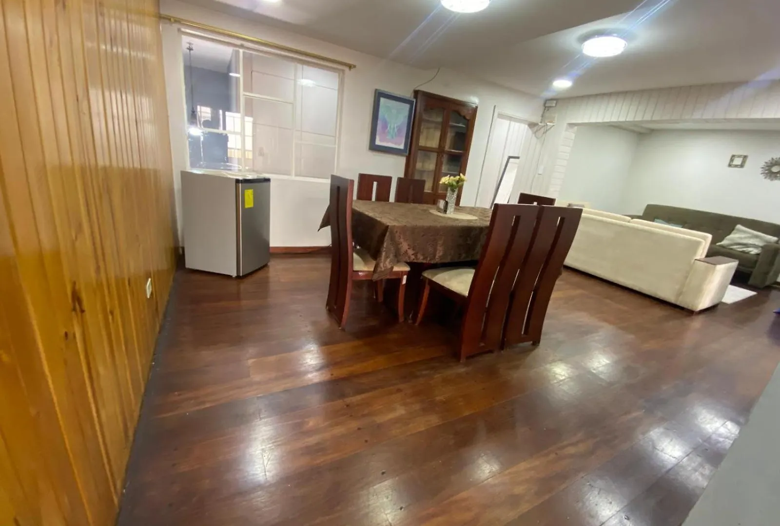 Apartment Gigante Departamento Para 10 Personas Con Dos Parqueaderos Cuenca